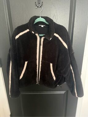Joylab Black Sherpa Zip-Front Jacket with Cream Trim